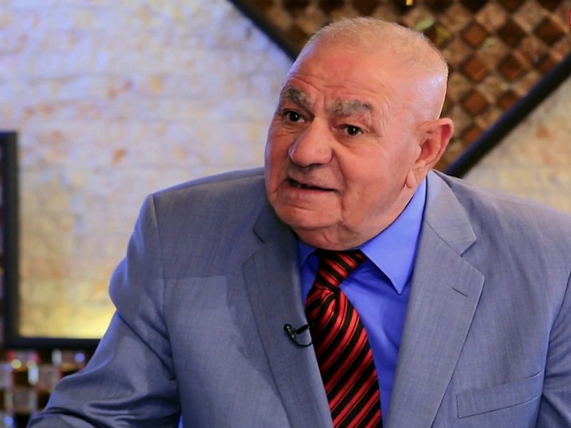 طارق حرب يصف قرار مجلس النواب بشأن رواتب المتقاعدين “لا قيمة له”
