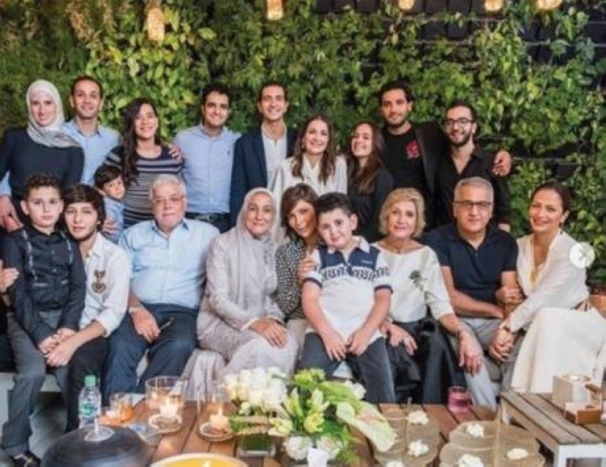 مشاهير يحتفلون بخطبة وزواج بناتهم في زمن كورونا