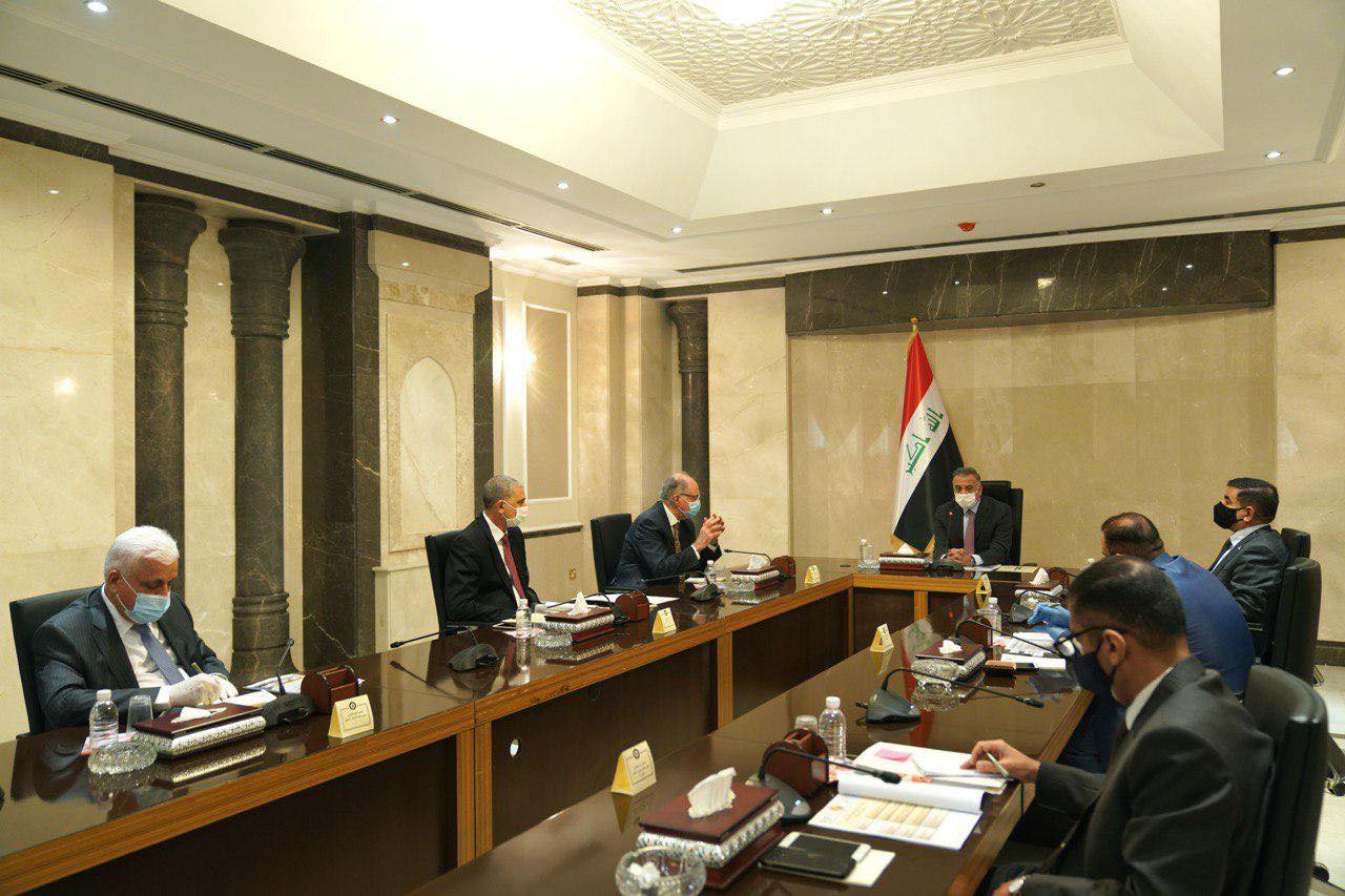 رئيس مجلس الوزراء القائد العام للقوات المسلحة مصطفى الكاظمي يترأس اجتماع المجلس الوزاري للأمن الوطني