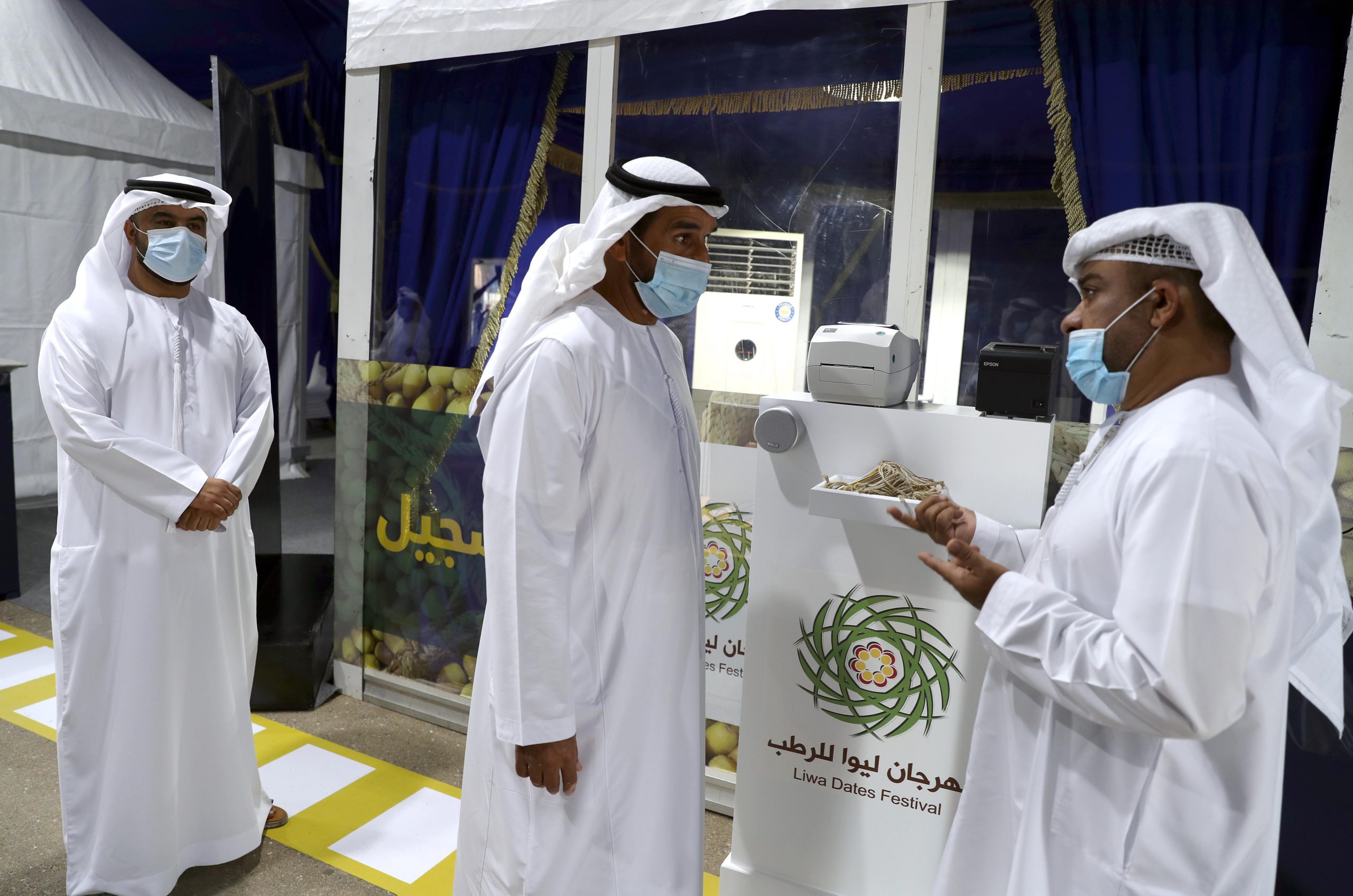 خلال زيارة تفقدية للاستعدادات والإجراءات الوقائية بالمهرجان.. فارس المزروعي: مهرجان ليوا للرطب يجسد رؤية “الشيخ زايد” مؤسس النهضة الزراعية بدولة الإمارات