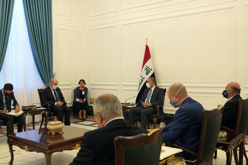 رئيس مجلس الوزراء مصطفى الكاظمي يستقبل وزير الخارجية الفرنسي
