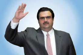 ثري حالم برئاسة العراق وزوج ممثلة سورية.. من هو الزعيم الجديد للطريقة الصوفية الكسنزانية؟