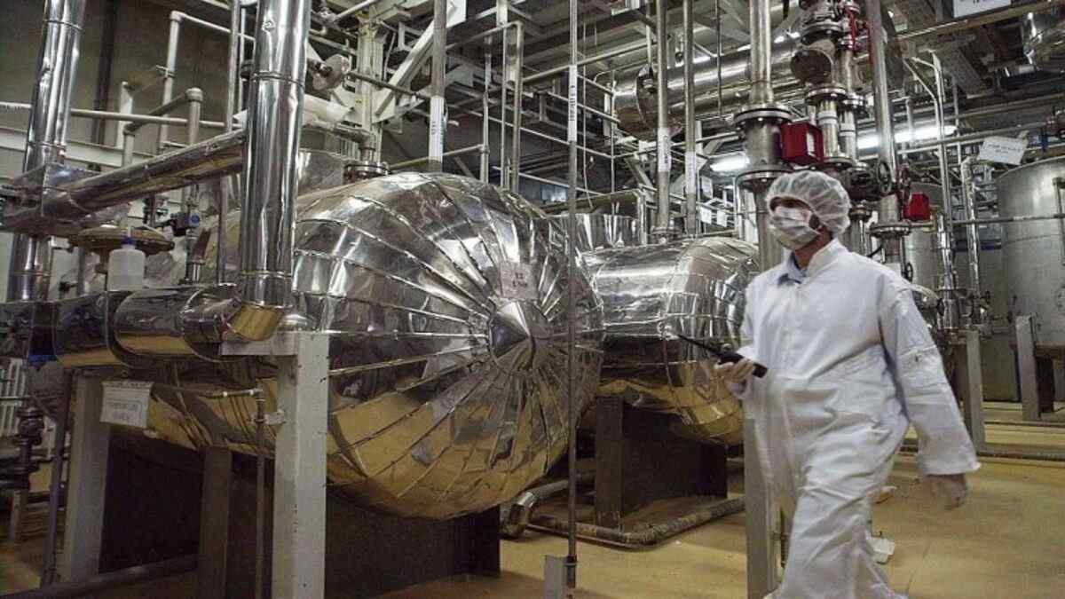ردا على عقوبات ترامب.. إيران تسرع خطواتها لزيادة تخصيب اليورانيوم