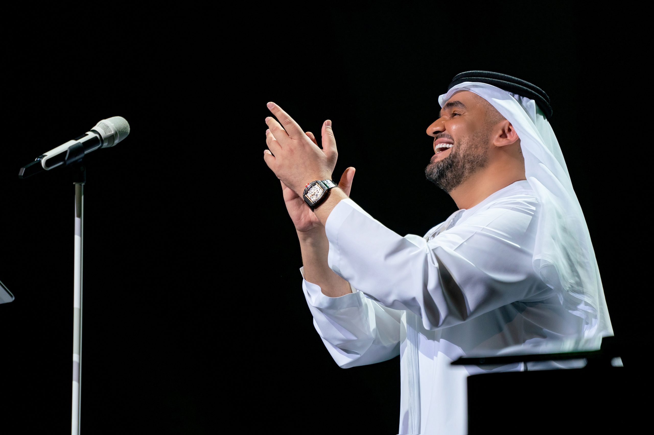 الجسمي يعلن عودة الحفلات بالعالم من دبي .. ويشارك الشعب اللبناني برسالة محبة وسلام إحتفالاً بيوم الجيش الـ75