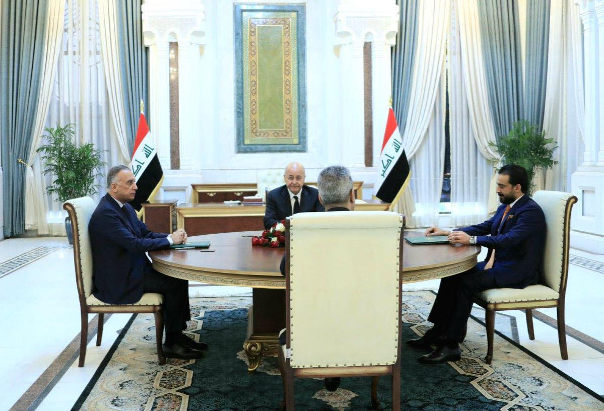 الرئاسات تؤكد على حصر السلاح بيد الدولة وحماية البعثات الدبلوماسية والتصدي للأعمال الخارجة عن القانون ضد أمن البلاد وسيادتها