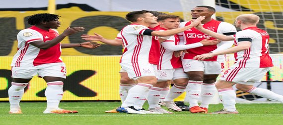 اياكس يسحق فينلو بفوز تاريخي 13-0 في الدوري الهولندي