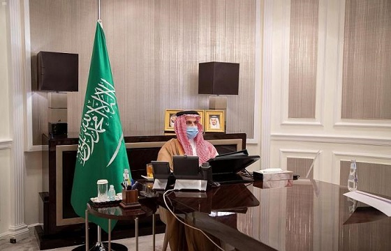 نيابة عن خادم الحرمين الشريفين.. سمو وزير الخارجية يتسلم البيان الختامي لمجموعة تواصل الفكر (T20)