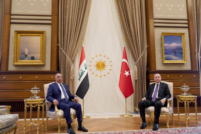 رئيس مجلس الوزراء مصطفى الكاظمي يلتقي الرئيس التركي في العاصمة انقرة