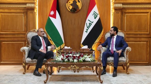 رئيس مجلس النواب يستقبل رئيس الوزراء الأردني