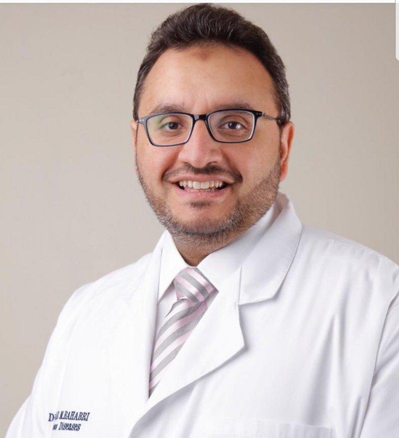 يقدمها الدكتوران… نزار باهبري وفؤاد سندي: دورة علمية تبحث ” الأخطاء الطبية” وحقوق الممارسين الصحيين والمرضى