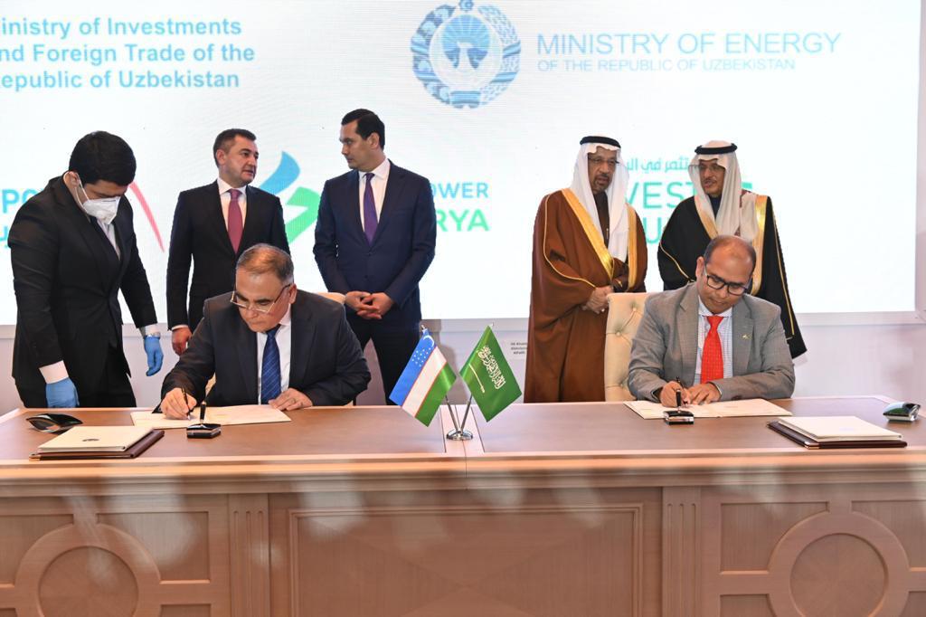 وزارة الطاقة الأوزبكية و “أكوا باور” تدشنان مشاريع استراتيجية لتعزيز قدرات الطاقة المتجددة في أوزبكستان