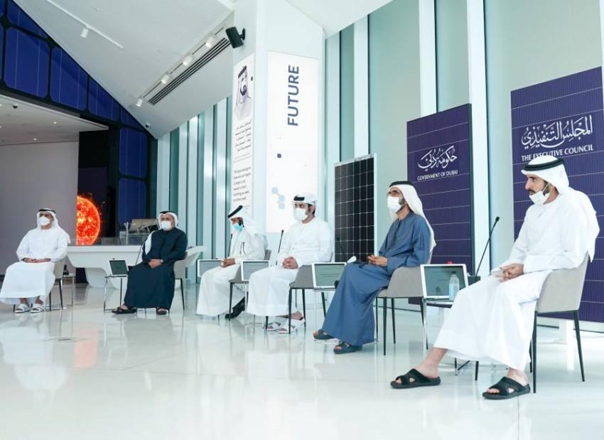 محمد بن راشد يترأس اجتماع المجلس التنفيذي ويطلق منصة «استثمر في دبي»