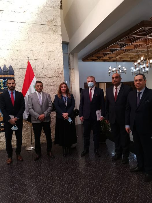 رئيس حزب “البديل للنهضة البلغارية ” رومين بيتكوف يلتقي بسفيرة العراق لينا عمر