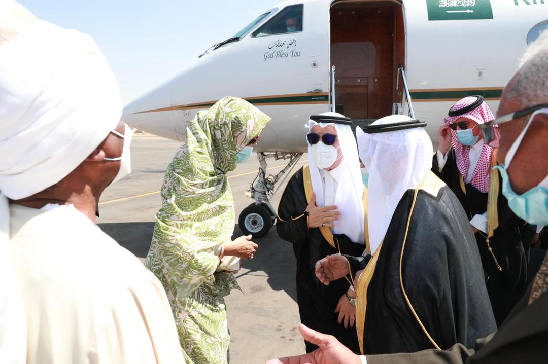 وزير الدولة للشؤون الأفريقية بالخارجية السعودية يصل السودان