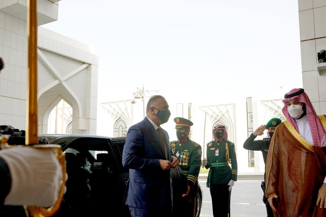 الكاظمي يلتقي بولي العهد السعودي الامير محمد بن سلمان