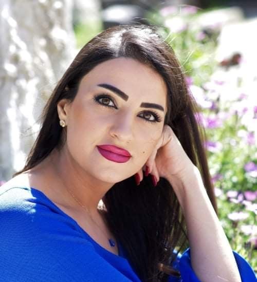 الاعلامية السورية هبة عجيب : أجمل شيء عندما أجني ثمار عملي من خلال تسليط الضوء على قضية اجتماعية تلامس مشاكل المجتمع السوري … والقيود تحد من قدرة الاعلامي على الإبداع