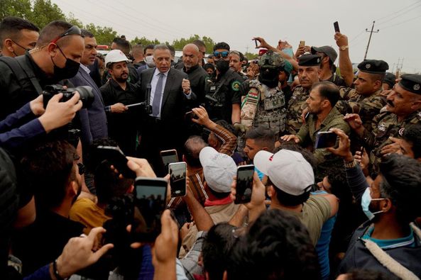 الكاظمي يلتقي مجموعة من متظاهري محافظة البصرة