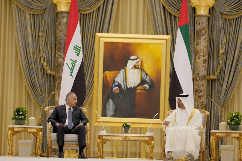 رئيس مجلس الوزراء مصطفى الكاظمي يبحث مع ولي عهد ابو ظبي العلاقات الثنائية بين العراق والامارات