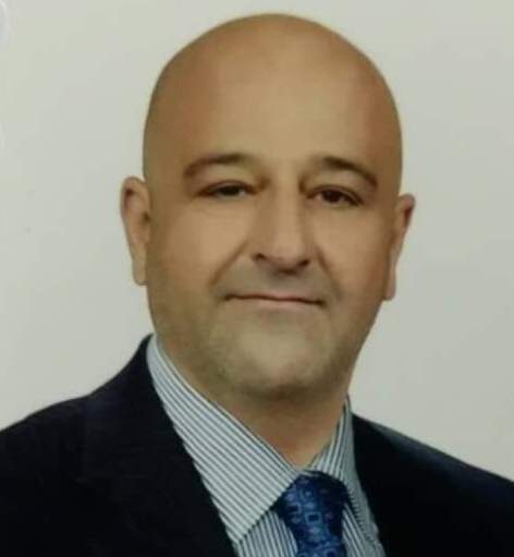 عندما تتحكم بنا تغريدة..!