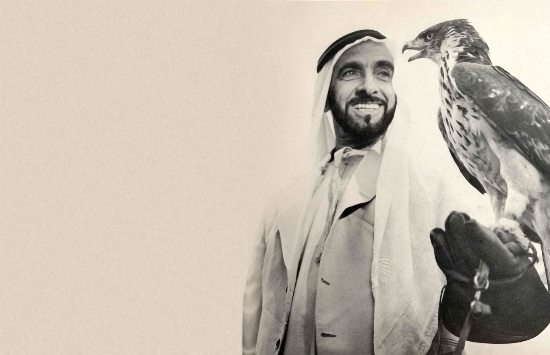 “استدامة وتراث.. بروح مُتجددة”، شعار الدورة القادمة من معرض أبوظبي الدولي للصيد ..الشيخ زايد، الصقّار الأول ورائد حُماة البيئة في العالم