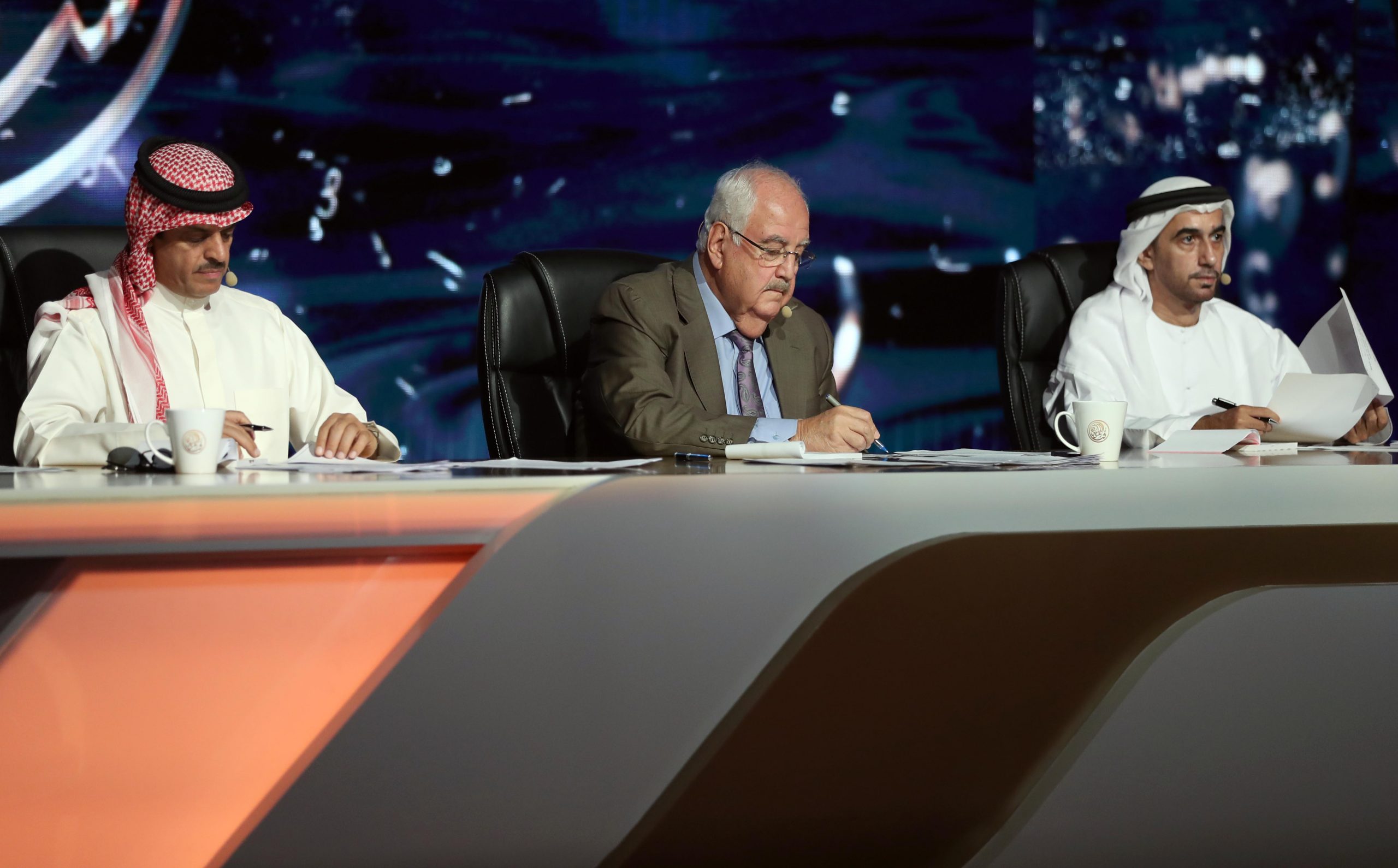 لجنة تحكيم برنامج شاعر المليون تنهي مقابلات الشعراء بالسعودية.. وتقابل شعراء سلطنة عُمان غداً الأحد