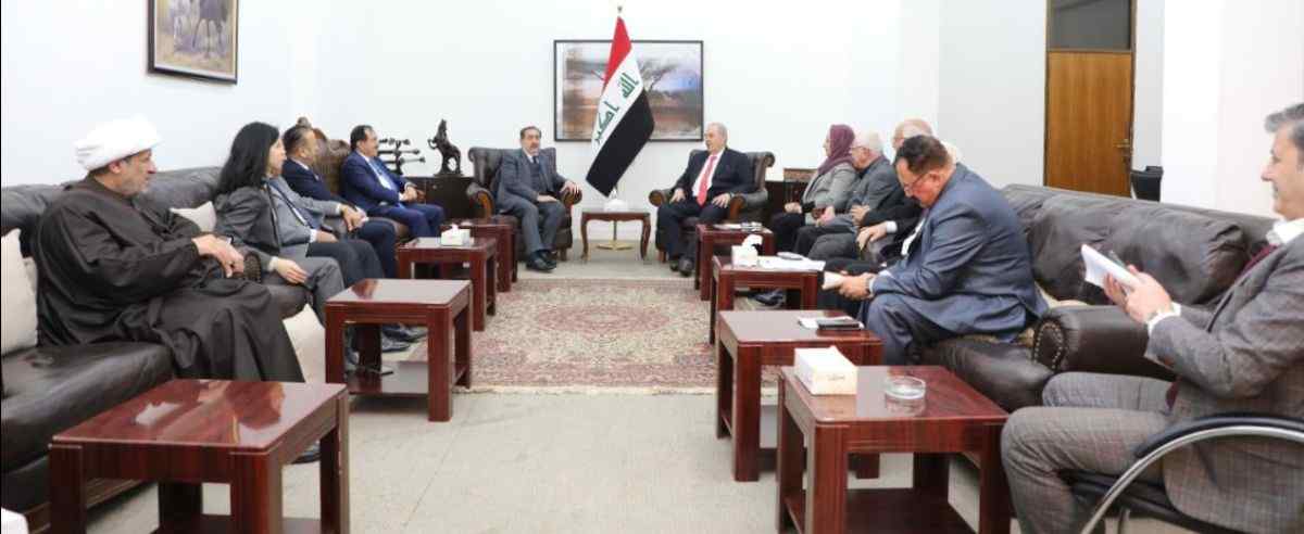 علاوي يبحث مع وفد الديمقراطي الكردستاني تشكيل الحكومة الجديدة