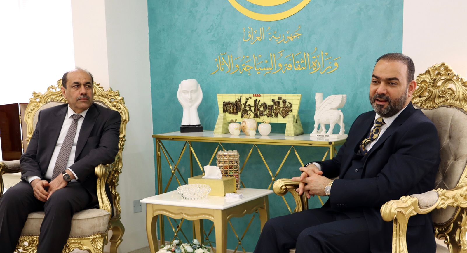 وكيلا وزارة الثقافة يبحثان أداء ومخرجات اللجان المركزية وتنسيق عمل الهيآت ودوائر الوزارة