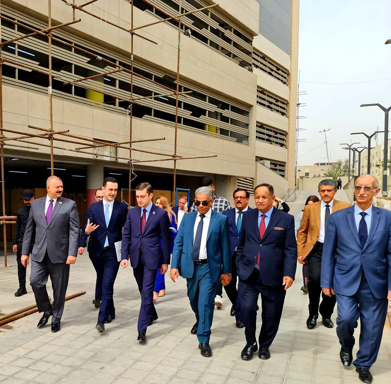 القائم باعمال سفارة جمهورية اذربيجان في بغداد يزور موقع قرية دجلة السياحي