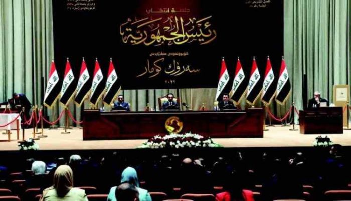 مراقبون يبدون تفاؤلهم بحدوث انفراج قريب للانسداد الذي تعانيه العملية السياسية
