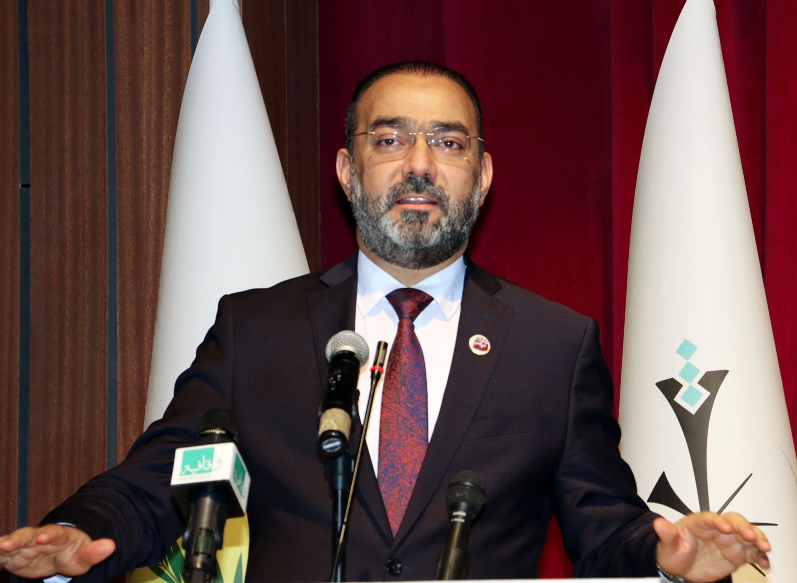 د نوفل ابورغيف في الاحتفالية المركزية بالذكرى 25 لرحيل شاعرالعرب الأكبر.. سيبقى الجواهري خالداً في ذاكرة الأجيال أديباً وصحفياً وصوتاً ثائراً