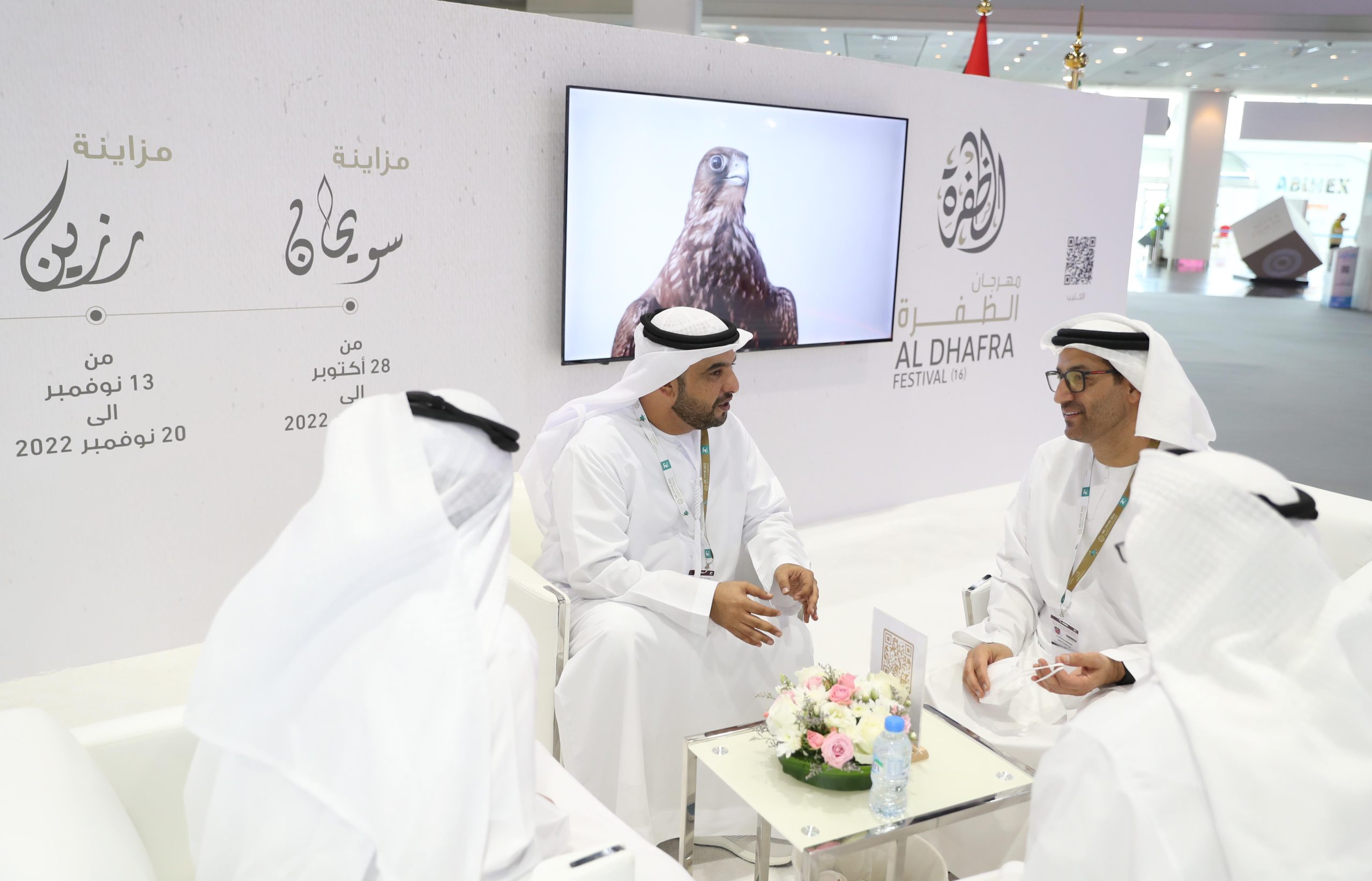 مهرجان الظفرة يُعرف زوار “أبوظبي للصيد والفروسية” على مسابقاته ومزايناته التراثية المصاحبة لدورته 16