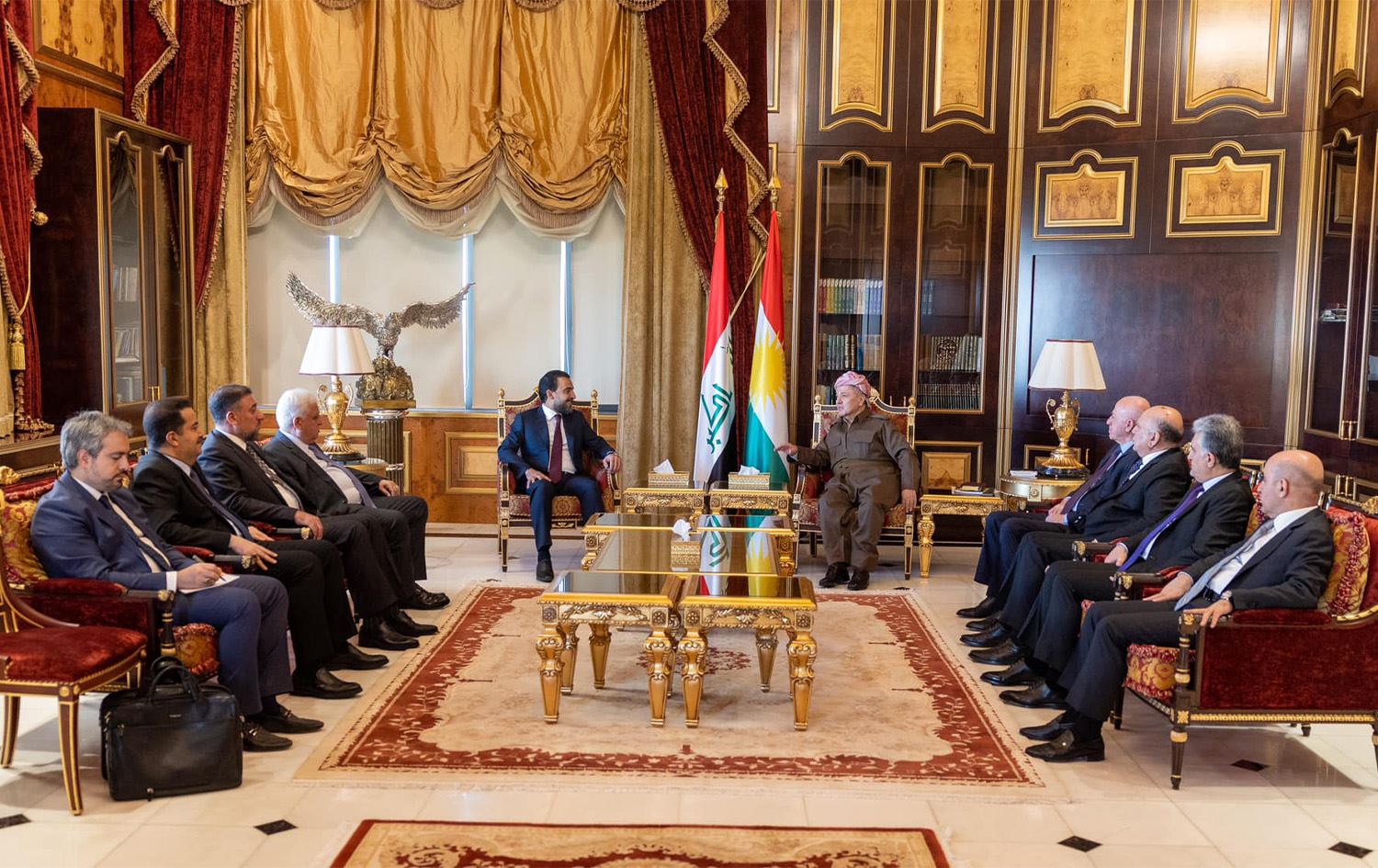 بارزاني يبحث مع وفد من إدارة الدولة اختيار رئيس الجمهورية وتشكيل الحكومة