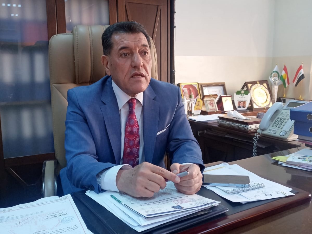 رئيس جامعة جيهان يكرم عدد من الطلبة لجهودهم الاستثنائية وقيامهم بحملة اعلامية بشان التعريف بالجامعة عبر وسائل الاعلام ومواقع والتواصل الاجتماعي كافة