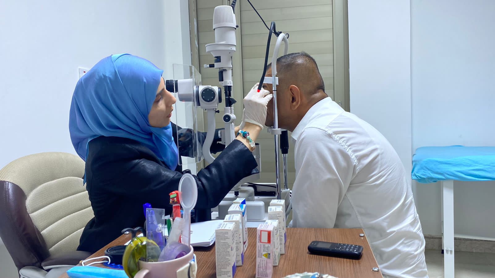 اخصائية طب العيون مروة الصقر .. مليون اصابة بالعينين سنوياً من الحاسوب والهاتف والحوادث والاهمال