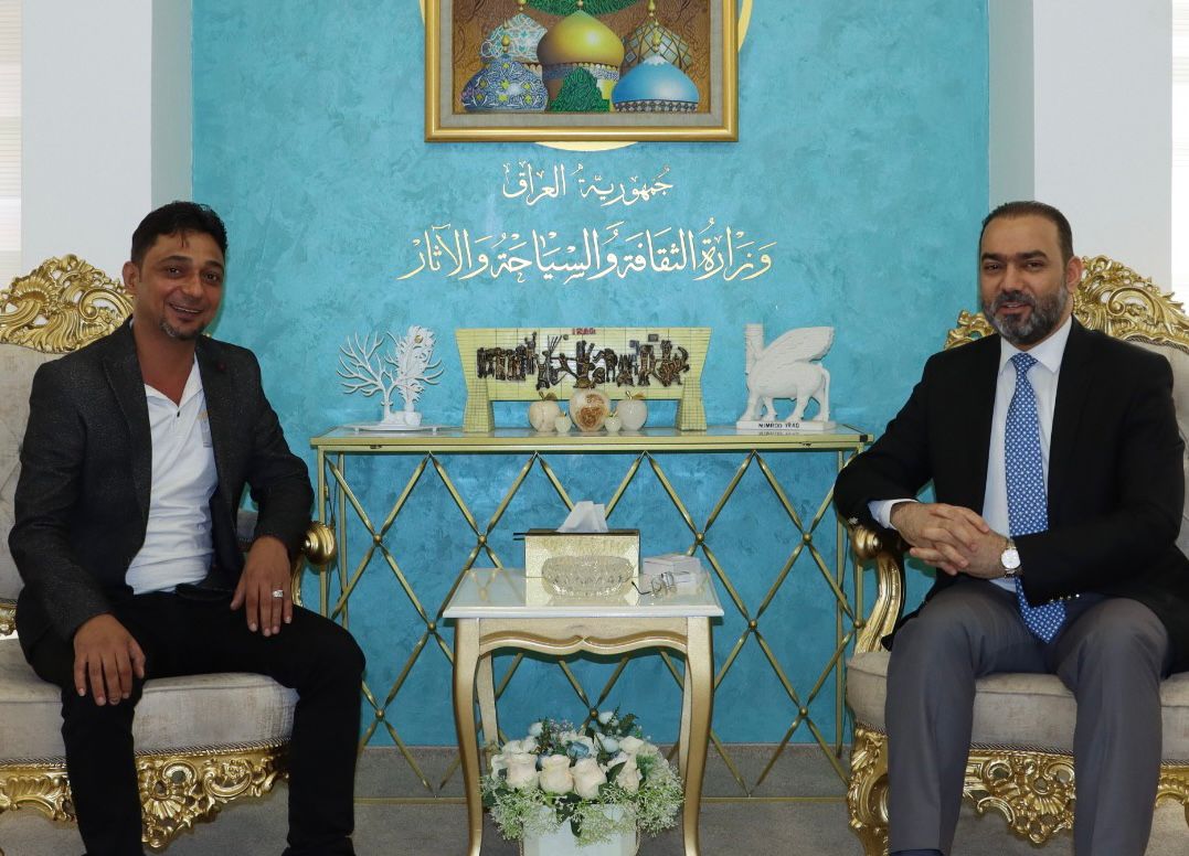د .نوفل ابورغيف يستقبل الفنان التشكيلي الموصلي فارسبخو ويشيد بتجربته الأكاديمية ومنجزه الابداعي مع عودة المشهد التشكيلي الأصيل في الموصل