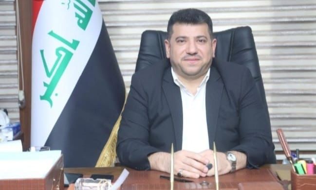المدير العام للهيئة العامة للضرائب عبد الستار هاشم مطالبات كثيرة ببقائه لنزاهته وعبوره بالدائرة لبر الامان والقضاء على الفساد والفاسدين