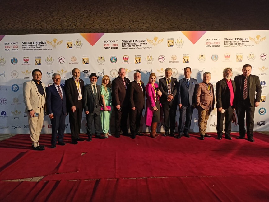 في افتتاح مهرجان شرم الشيخ للمسرح الشبابي السابع ..حضور فاعل للمسرح العراقي بقيادة نقيب الفنانين العراقيين وتكريم لرموز المسرح العربي والعالمي