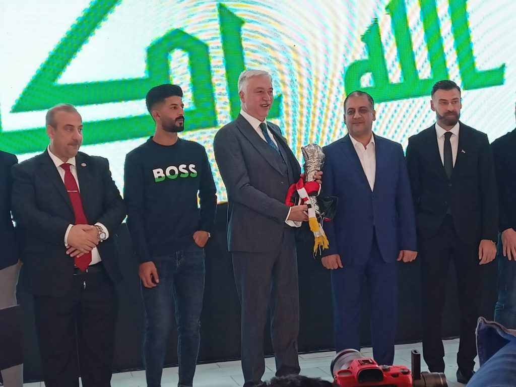 الهيئة الادارية لنادي الصيد العراقي تقيم احتفالية كبرى تكريماً لمنتخبنا الوطني والكادر التدريبي بمناسبة فوزهم ببطولة (خليجي ٢٥)