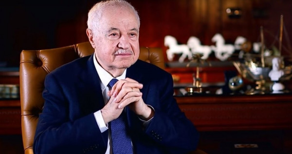 طلال أبوغزاله : الأسوأ لم يأت بعد