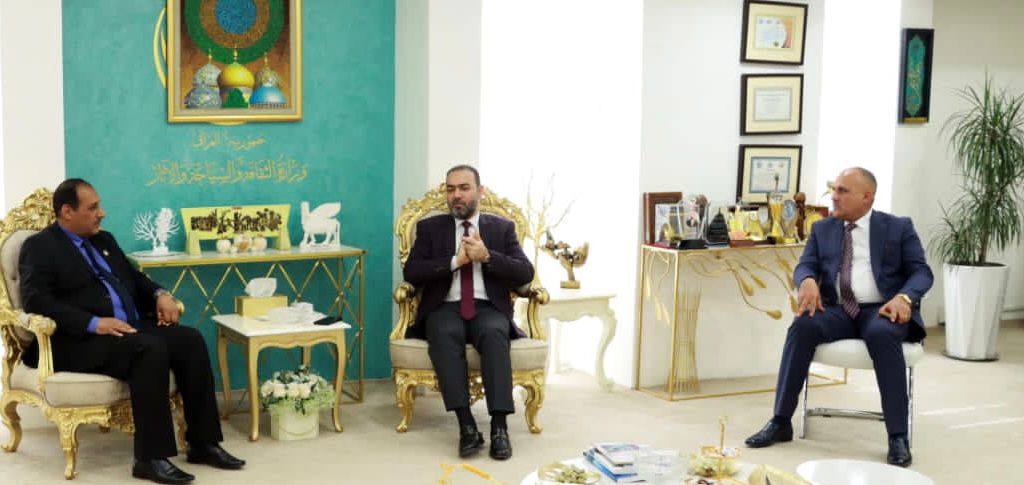 وكيل وزارة الثقافة والسياحة والآثار د. نوفل ابورغيف يلتقي مدير وكالة العراقية نيوز والوفد المرافق ويشيد بالاعلام الهادف