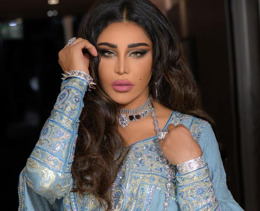 أحلام تحتفل بالذكرى العشرين لزواجها على أنغام أغنية لـ«إليسا» ورسالة مميزة