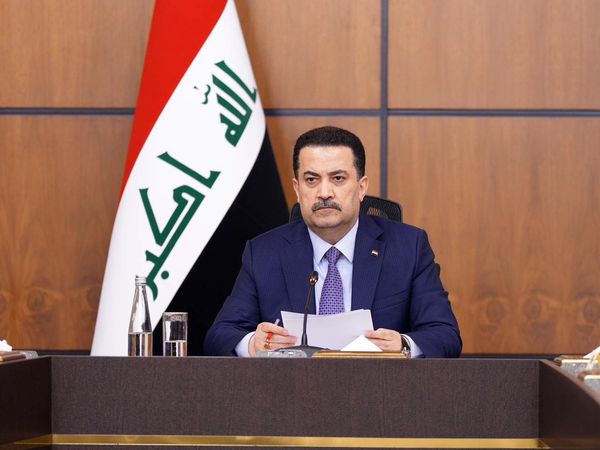 رئيس الوزراء يوجه بإعلان الحداد العام في دوائر الدولة ومؤسساتها كافة