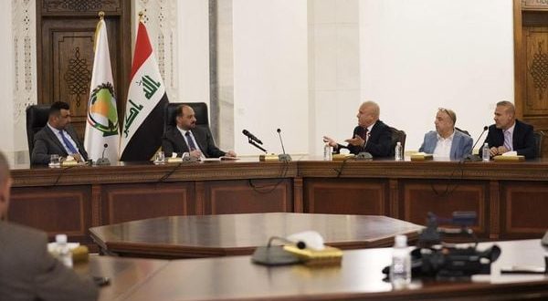 محافظ الأنبار يستقبل نقيب الصحفيين الدكتور احمد الراشد وأعضاء فرع المحافظة