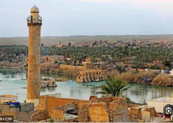 منارة الفاروق تشكو عاديات الدهر..وزيارت كبار المسؤولين لأغراض دعائية