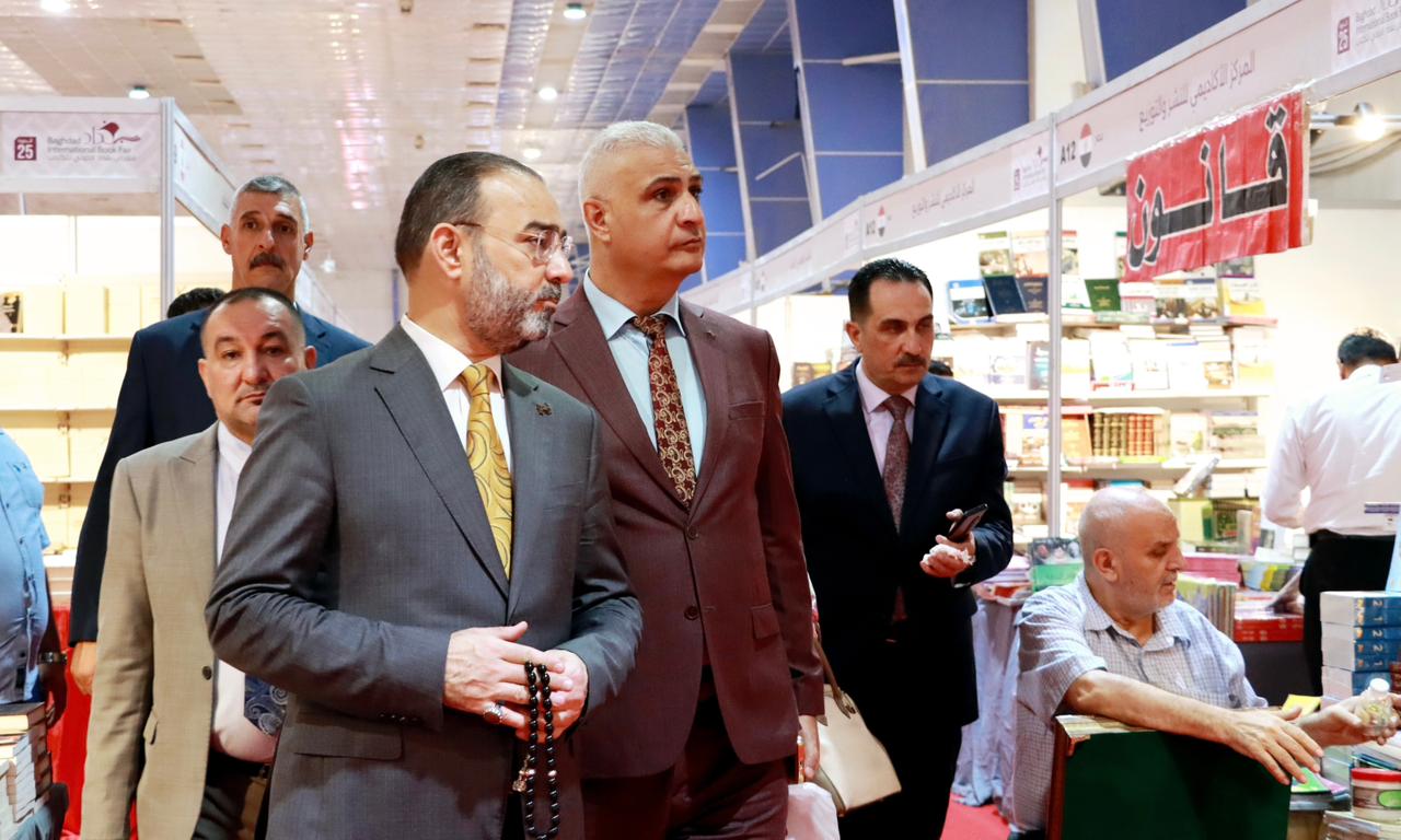 الوكيل الاقدم د .نوفل ابورغيف في معرض بغداد الدولي للكتاب: هذا الحدث السنوي المميز باتَ ملتقىً شاملاً للثقافات والفكر والابداع تحت سماء بغداد