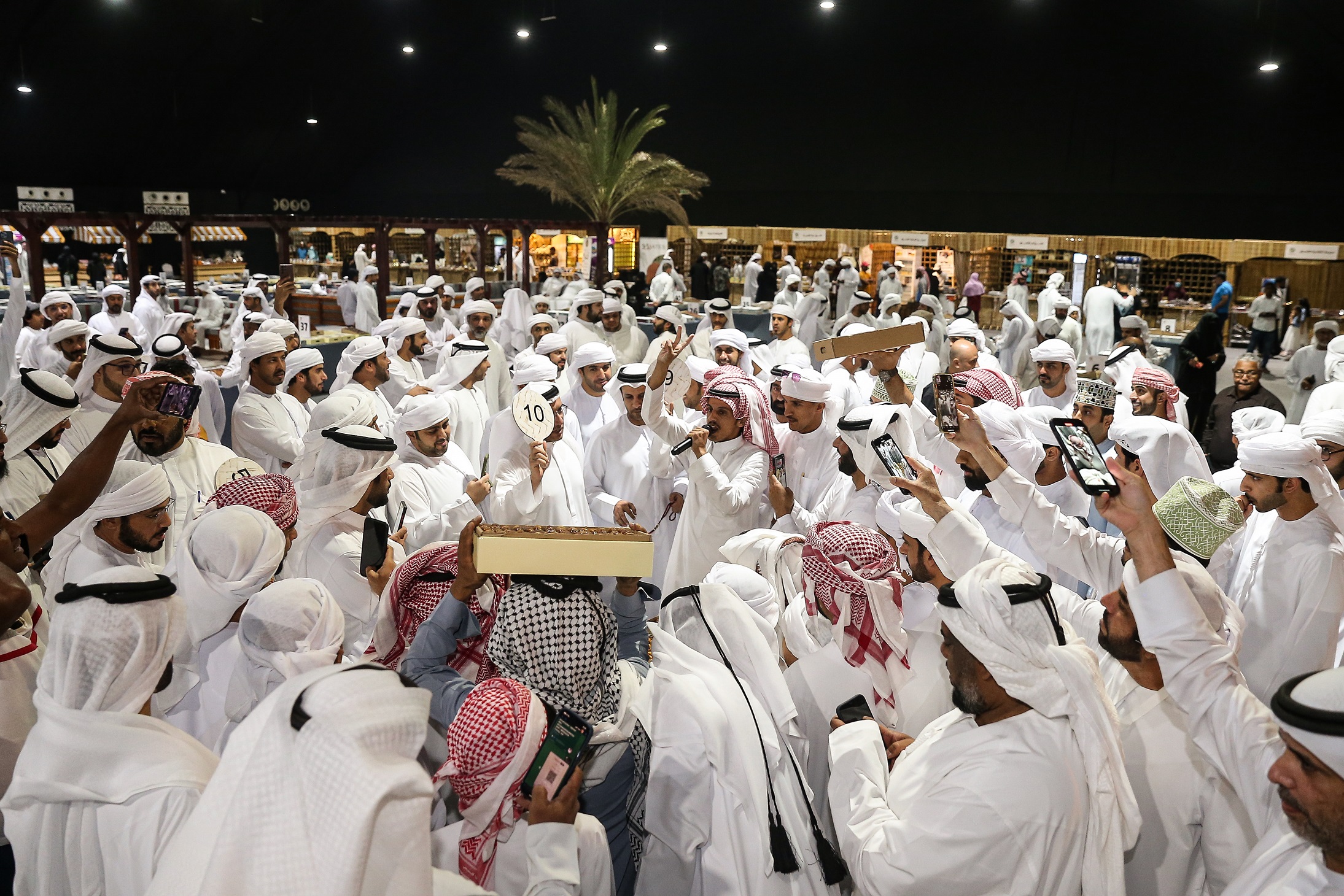 العراق” ضيف شرف “مهرجان ومزاد ليوا للتمور” بدورته الثالثة
