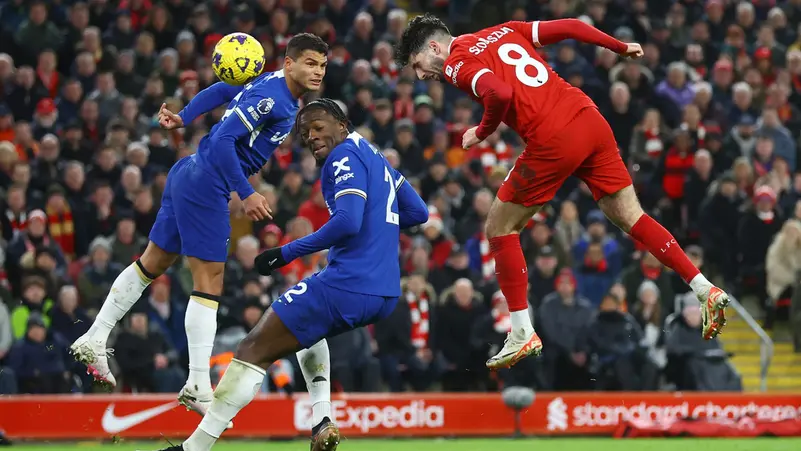 ليفربول يفوز على تشيلسي ويعزز صدارته للدوري الإنكليزي