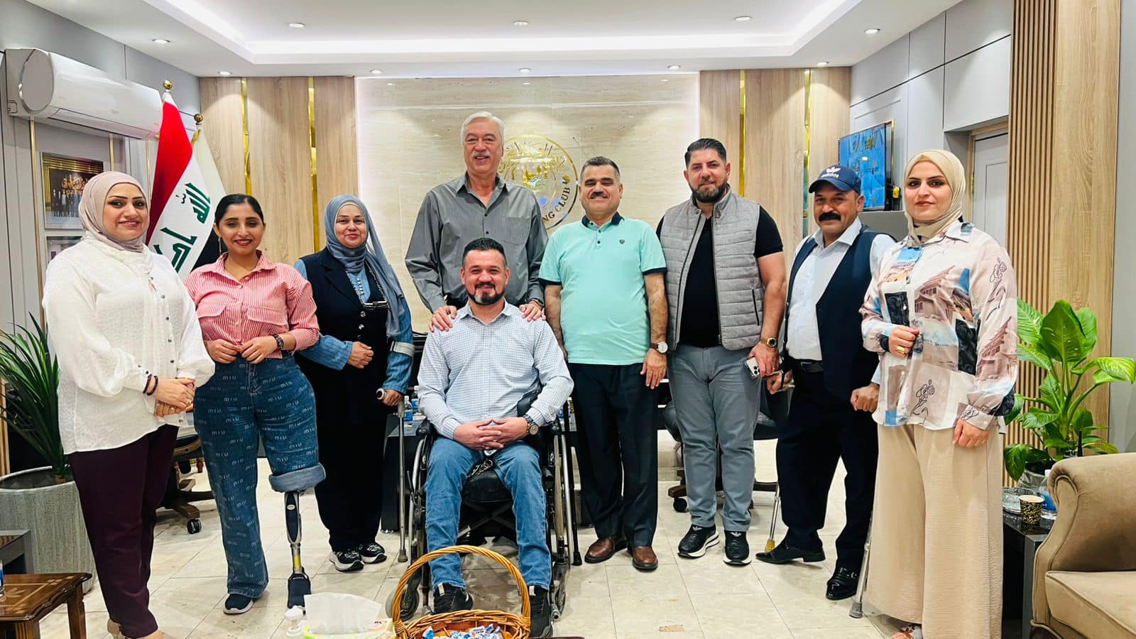 رئيس الهيئة الادارية لنادي الصيد العراقي الدكتور حسنين معلة يستقبل عدد من ذوي الاعاقة أستحضارا لأحتفالية يومهم العالمي
