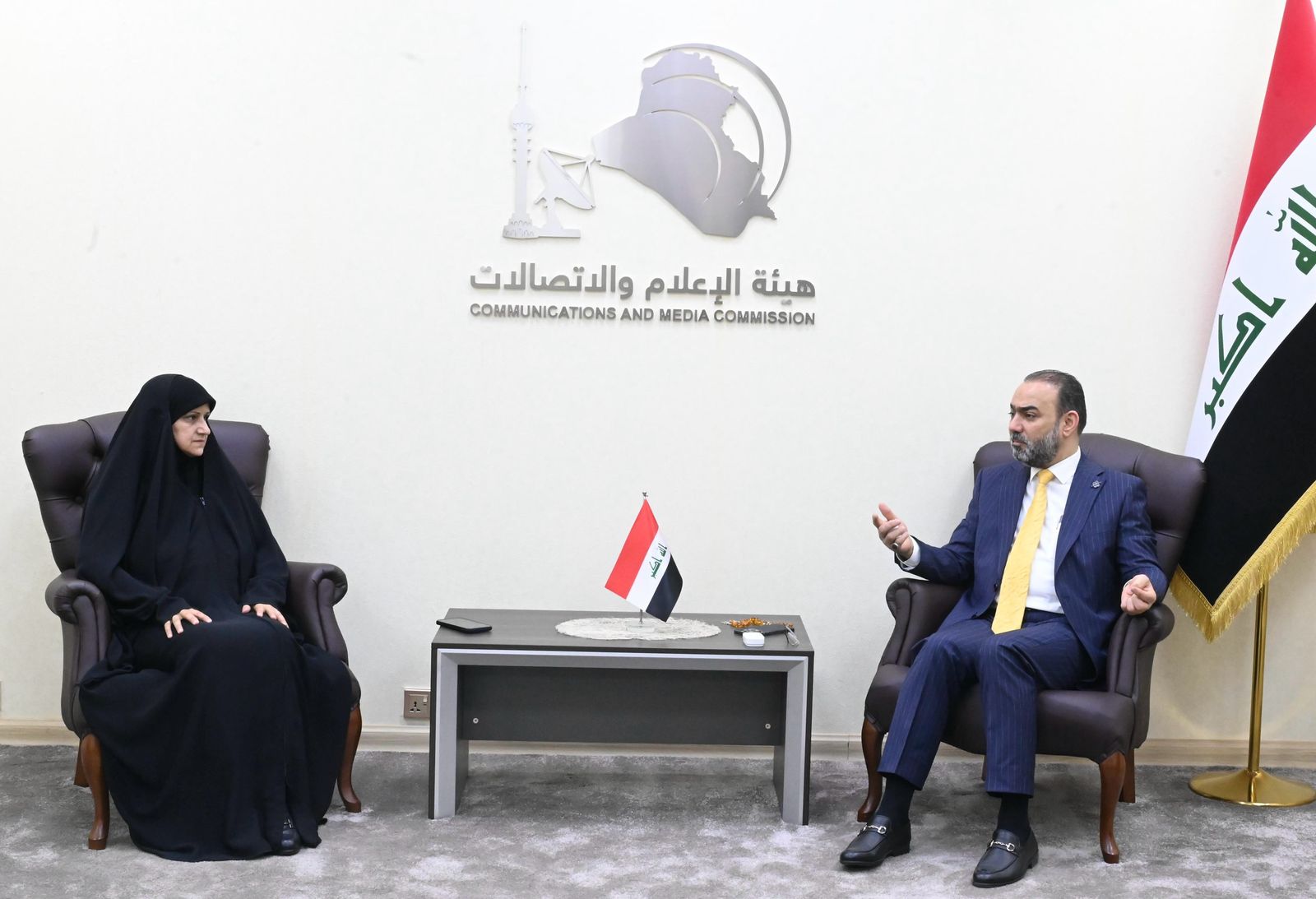 رئيس هيأة الإعلام والاتصالات د.نوفل أبورغيف يستقبل وزيرة الاتصالات د.هيام الياسري ويبحثان الملفات الأساسية في عمل الجانبين