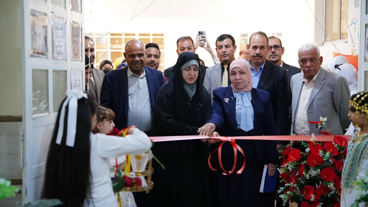 مدرسة المجد الابتدائية تنظم معرضها السنوي الثاني